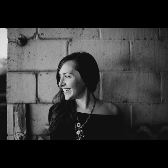 Meet your Posher, Natalie - Picture 1 of 1